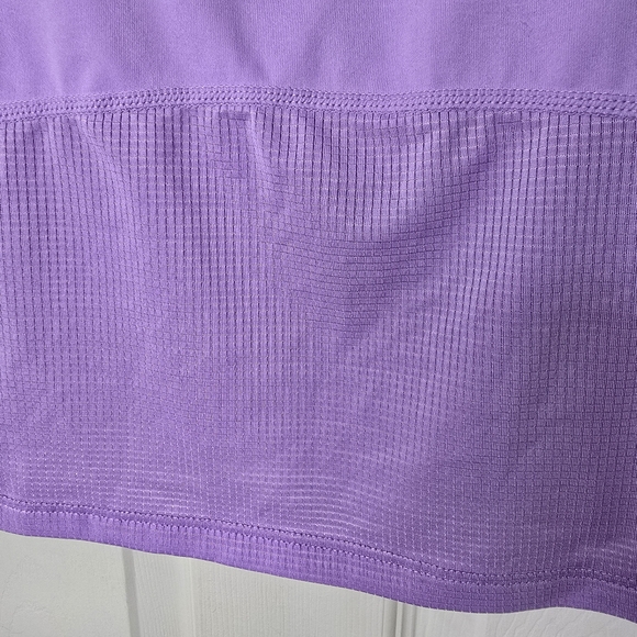 Women's lavender Fabletics Sports Bra crop top racer back S - Picture 2 of 9